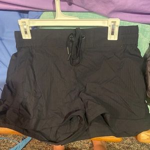 Vineyard vines shorts